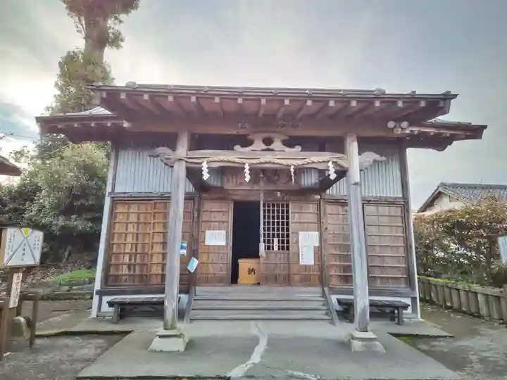 豆塚神社の本殿・本堂