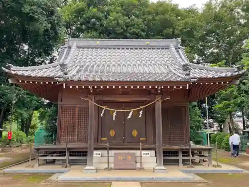 足立神社の本殿・本堂