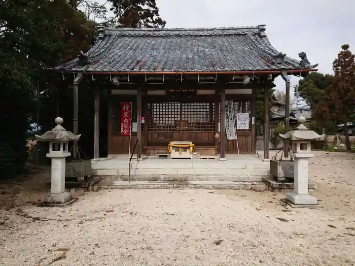 照栄寺の本殿・本堂