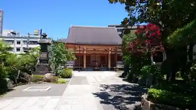 東覺寺の本殿・本堂