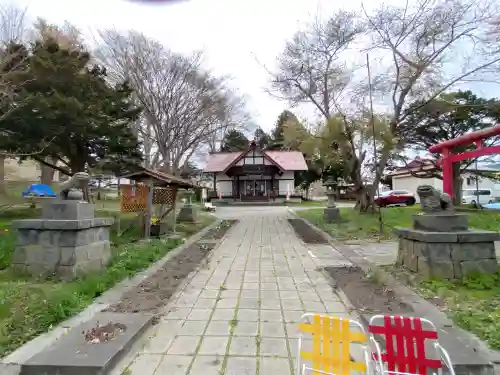豊浦神社の{uncategorized: "未分類", other: "その他", undefined: "問題あり", building: "その他建物", grave: "お墓", sacred_gate: "鳥居", guardian: "狛犬", statue: "像", buddha: "仏像", history: "歴史", nature: "自然", garden: "庭園", animal: "動物", pagoda: "塔", temizu: "手水舎", mountain_gate: "山門・神門", sanctuary: "本殿・本堂", subordinate: "末社・摂社", art: "芸術", scenery: "景色", jizo: "地蔵", ema: "絵馬", goshuin: "御朱印", omikuji: "おみくじ", items: "授与品その他", amulet: "お守り", goshuincho: "御朱印帳", eats: "食事", festival: "お祭り", votive_dance: "神楽", shichigosan: "七五三参", wedding: "結婚式", experience: "体験その他", initially: "初詣", around: "周辺", anti_infection: "感染症対策"}
