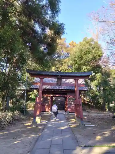 御室社の山門