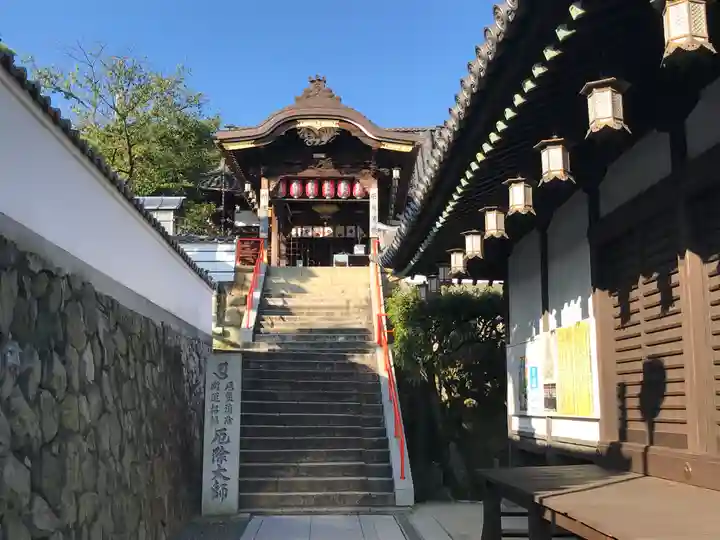 郷照寺の末社・摂社