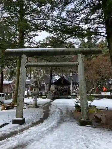 春日山神社の鳥居