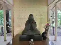 明王院(満願寺別院)の像