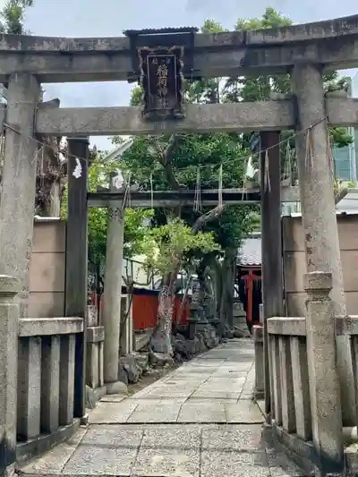 龍田稲荷神社の鳥居