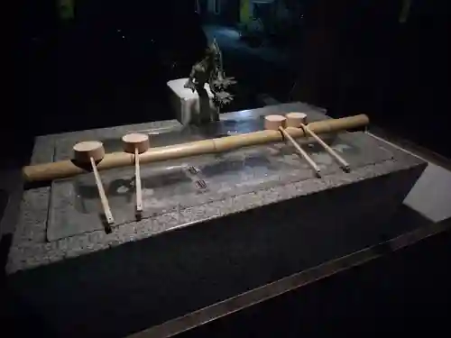 三吉神社の手水舎