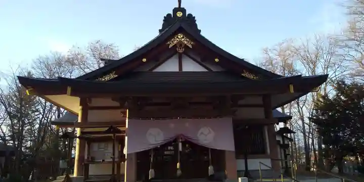 鷹栖神社の本殿・本堂