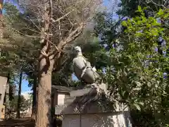 大谷場氷川神社の像