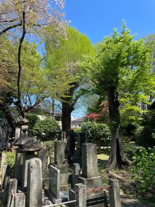 久成寺の{uncategorized: "未分類", other: "その他", undefined: "問題あり", building: "その他建物", grave: "お墓", sacred_gate: "鳥居", guardian: "狛犬", statue: "像", buddha: "仏像", history: "歴史", nature: "自然", garden: "庭園", animal: "動物", pagoda: "塔", temizu: "手水舎", mountain_gate: "山門・神門", sanctuary: "本殿・本堂", subordinate: "末社・摂社", art: "芸術", scenery: "景色", jizo: "地蔵", ema: "絵馬", goshuin: "御朱印", omikuji: "おみくじ", items: "授与品その他", amulet: "お守り", goshuincho: "御朱印帳", eats: "食事", festival: "お祭り", votive_dance: "神楽", shichigosan: "七五三参", wedding: "結婚式", experience: "体験その他", initially: "初詣", around: "周辺", anti_infection: "感染症対策"}