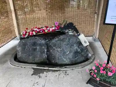 厚別神社の{uncategorized: "未分類", other: "その他", undefined: "問題あり", building: "その他建物", grave: "お墓", sacred_gate: "鳥居", guardian: "狛犬", statue: "像", buddha: "仏像", history: "歴史", nature: "自然", garden: "庭園", animal: "動物", pagoda: "塔", temizu: "手水舎", mountain_gate: "山門・神門", sanctuary: "本殿・本堂", subordinate: "末社・摂社", art: "芸術", scenery: "景色", jizo: "地蔵", ema: "絵馬", goshuin: "御朱印", omikuji: "おみくじ", items: "授与品その他", amulet: "お守り", goshuincho: "御朱印帳", eats: "食事", festival: "お祭り", votive_dance: "神楽", shichigosan: "七五三参", wedding: "結婚式", experience: "体験その他", initially: "初詣", around: "周辺", anti_infection: "感染症対策"}