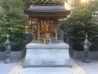 福徳神社（芽吹稲荷）の末社・摂社