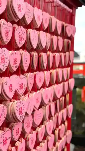 三光稲荷神社の{uncategorized: "未分類", other: "その他", undefined: "問題あり", building: "その他建物", grave: "お墓", sacred_gate: "鳥居", guardian: "狛犬", statue: "像", buddha: "仏像", history: "歴史", nature: "自然", garden: "庭園", animal: "動物", pagoda: "塔", temizu: "手水舎", mountain_gate: "山門・神門", sanctuary: "本殿・本堂", subordinate: "末社・摂社", art: "芸術", scenery: "景色", jizo: "地蔵", ema: "絵馬", goshuin: "御朱印", omikuji: "おみくじ", items: "授与品その他", amulet: "お守り", goshuincho: "御朱印帳", eats: "食事", festival: "お祭り", votive_dance: "神楽", shichigosan: "七五三参", wedding: "結婚式", experience: "体験その他", initially: "初詣", around: "周辺", anti_infection: "感染症対策"}