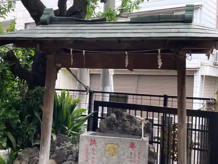 成田山七島不動尊(神奈川県)