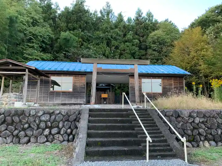 民草神社の鳥居