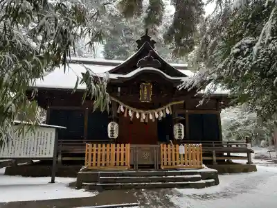 氷川女體神社の{uncategorized: "未分類", other: "その他", undefined: "問題あり", building: "その他建物", grave: "お墓", sacred_gate: "鳥居", guardian: "狛犬", statue: "像", buddha: "仏像", history: "歴史", nature: "自然", garden: "庭園", animal: "動物", pagoda: "塔", temizu: "手水舎", mountain_gate: "山門・神門", sanctuary: "本殿・本堂", subordinate: "末社・摂社", art: "芸術", scenery: "景色", jizo: "地蔵", ema: "絵馬", goshuin: "御朱印", omikuji: "おみくじ", items: "授与品その他", amulet: "お守り", goshuincho: "御朱印帳", eats: "食事", festival: "お祭り", votive_dance: "神楽", shichigosan: "七五三参", wedding: "結婚式", experience: "体験その他", initially: "初詣", around: "周辺", anti_infection: "感染症対策"}
