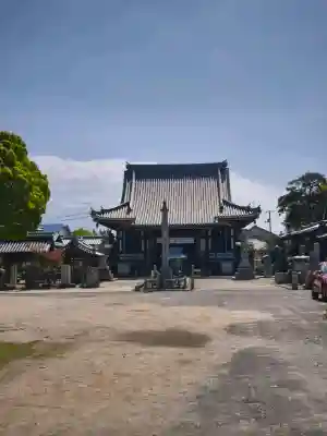 南光坊の{uncategorized: "未分類", other: "その他", undefined: "問題あり", building: "その他建物", grave: "お墓", sacred_gate: "鳥居", guardian: "狛犬", statue: "像", buddha: "仏像", history: "歴史", nature: "自然", garden: "庭園", animal: "動物", pagoda: "塔", temizu: "手水舎", mountain_gate: "山門・神門", sanctuary: "本殿・本堂", subordinate: "末社・摂社", art: "芸術", scenery: "景色", jizo: "地蔵", ema: "絵馬", goshuin: "御朱印", omikuji: "おみくじ", items: "授与品その他", amulet: "お守り", goshuincho: "御朱印帳", eats: "食事", festival: "お祭り", votive_dance: "神楽", shichigosan: "七五三参", wedding: "結婚式", experience: "体験その他", initially: "初詣", around: "周辺", anti_infection: "感染症対策"}