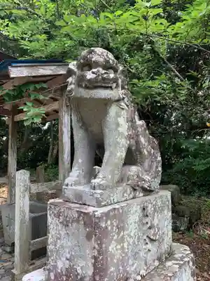 熊野神社の狛犬