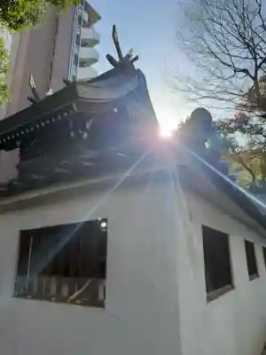 サムハラ神社の{uncategorized: "未分類", other: "その他", undefined: "問題あり", building: "その他建物", grave: "お墓", sacred_gate: "鳥居", guardian: "狛犬", statue: "像", buddha: "仏像", history: "歴史", nature: "自然", garden: "庭園", animal: "動物", pagoda: "塔", temizu: "手水舎", mountain_gate: "山門・神門", sanctuary: "本殿・本堂", subordinate: "末社・摂社", art: "芸術", scenery: "景色", jizo: "地蔵", ema: "絵馬", goshuin: "御朱印", omikuji: "おみくじ", items: "授与品その他", amulet: "お守り", goshuincho: "御朱印帳", eats: "食事", festival: "お祭り", votive_dance: "神楽", shichigosan: "七五三参", wedding: "結婚式", experience: "体験その他", initially: "初詣", around: "周辺", anti_infection: "感染症対策"}