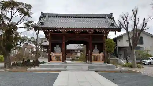 大雲寺の山門