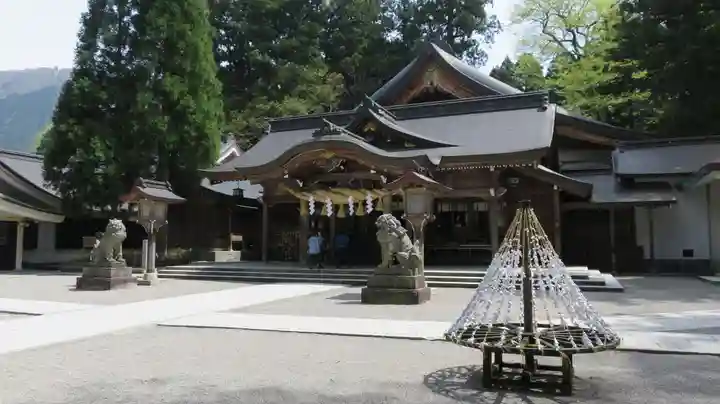 白山比咩神社の本殿・本堂