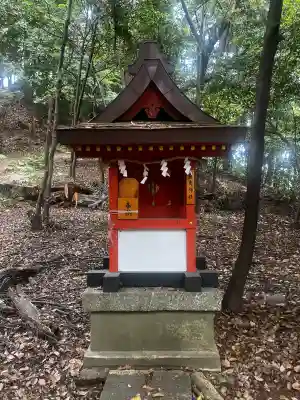 和爾下神社の{uncategorized: "未分類", other: "その他", undefined: "問題あり", building: "その他建物", grave: "お墓", sacred_gate: "鳥居", guardian: "狛犬", statue: "像", buddha: "仏像", history: "歴史", nature: "自然", garden: "庭園", animal: "動物", pagoda: "塔", temizu: "手水舎", mountain_gate: "山門・神門", sanctuary: "本殿・本堂", subordinate: "末社・摂社", art: "芸術", scenery: "景色", jizo: "地蔵", ema: "絵馬", goshuin: "御朱印", omikuji: "おみくじ", items: "授与品その他", amulet: "お守り", goshuincho: "御朱印帳", eats: "食事", festival: "お祭り", votive_dance: "神楽", shichigosan: "七五三参", wedding: "結婚式", experience: "体験その他", initially: "初詣", around: "周辺", anti_infection: "感染症対策"}