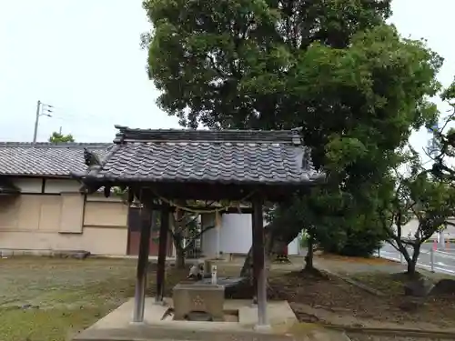 大草神社の手水舎
