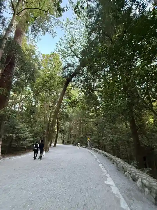 伊勢神宮内宮(皇大神宮)の{uncategorized: "未分類", other: "その他", undefined: "問題あり", building: "その他建物", grave: "お墓", sacred_gate: "鳥居", guardian: "狛犬", statue: "像", buddha: "仏像", history: "歴史", nature: "自然", garden: "庭園", animal: "動物", pagoda: "塔", temizu: "手水舎", mountain_gate: "山門・神門", sanctuary: "本殿・本堂", subordinate: "末社・摂社", art: "芸術", scenery: "景色", jizo: "地蔵", ema: "絵馬", goshuin: "御朱印", omikuji: "おみくじ", items: "授与品その他", amulet: "お守り", goshuincho: "御朱印帳", eats: "食事", festival: "お祭り", votive_dance: "神楽", shichigosan: "七五三参", wedding: "結婚式", experience: "体験その他", initially: "初詣", around: "周辺", anti_infection: "感染症対策"}