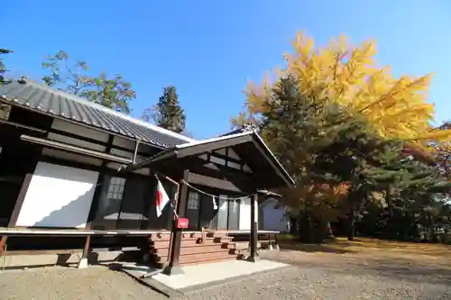 上田招魂社の本殿・本堂