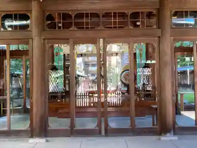 白金氷川神社の本殿・本堂
