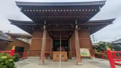 於菊稲荷神社の{uncategorized: "未分類", other: "その他", undefined: "問題あり", building: "その他建物", grave: "お墓", sacred_gate: "鳥居", guardian: "狛犬", statue: "像", buddha: "仏像", history: "歴史", nature: "自然", garden: "庭園", animal: "動物", pagoda: "塔", temizu: "手水舎", mountain_gate: "山門・神門", sanctuary: "本殿・本堂", subordinate: "末社・摂社", art: "芸術", scenery: "景色", jizo: "地蔵", ema: "絵馬", goshuin: "御朱印", omikuji: "おみくじ", items: "授与品その他", amulet: "お守り", goshuincho: "御朱印帳", eats: "食事", festival: "お祭り", votive_dance: "神楽", shichigosan: "七五三参", wedding: "結婚式", experience: "体験その他", initially: "初詣", around: "周辺", anti_infection: "感染症対策"}