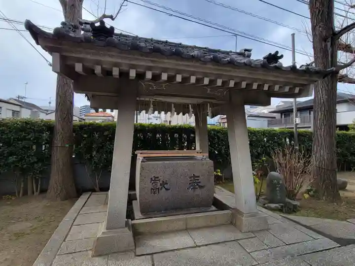 飛木稲荷神社の手水舎