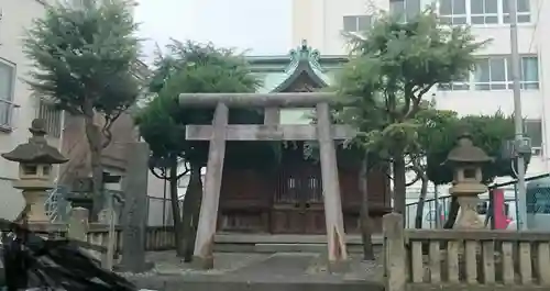 御殿神社の鳥居