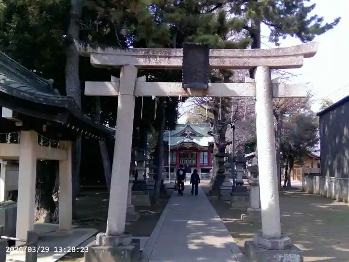 柴又八幡神社の{uncategorized: "未分類", other: "その他", undefined: "問題あり", building: "その他建物", grave: "お墓", sacred_gate: "鳥居", guardian: "狛犬", statue: "像", buddha: "仏像", history: "歴史", nature: "自然", garden: "庭園", animal: "動物", pagoda: "塔", temizu: "手水舎", mountain_gate: "山門・神門", sanctuary: "本殿・本堂", subordinate: "末社・摂社", art: "芸術", scenery: "景色", jizo: "地蔵", ema: "絵馬", goshuin: "御朱印", omikuji: "おみくじ", items: "授与品その他", amulet: "お守り", goshuincho: "御朱印帳", eats: "食事", festival: "お祭り", votive_dance: "神楽", shichigosan: "七五三参", wedding: "結婚式", experience: "体験その他", initially: "初詣", around: "周辺", anti_infection: "感染症対策"}