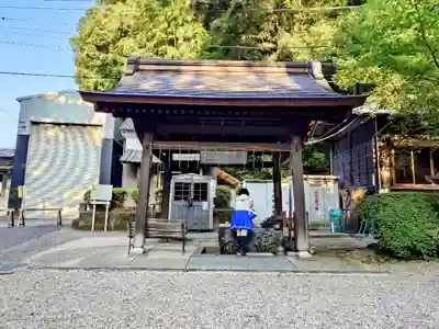 内々神社の手水舎