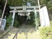 座間神社の鳥居