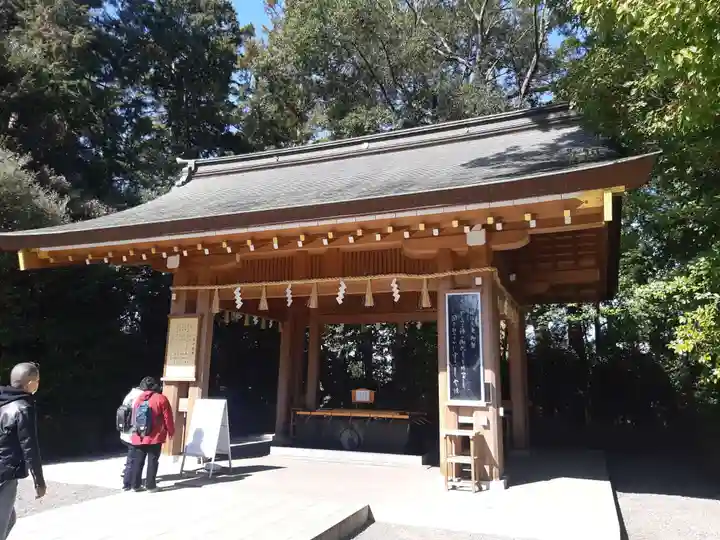 寒川神社の手水舎