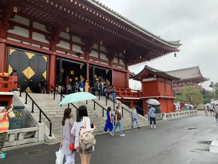 浅草寺の本殿・本堂
