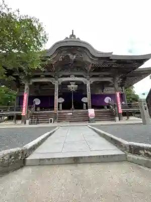 成相寺の本殿・本堂