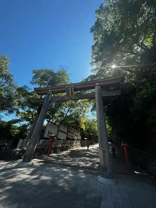 枚岡神社の{uncategorized: "未分類", other: "その他", undefined: "問題あり", building: "その他建物", grave: "お墓", sacred_gate: "鳥居", guardian: "狛犬", statue: "像", buddha: "仏像", history: "歴史", nature: "自然", garden: "庭園", animal: "動物", pagoda: "塔", temizu: "手水舎", mountain_gate: "山門・神門", sanctuary: "本殿・本堂", subordinate: "末社・摂社", art: "芸術", scenery: "景色", jizo: "地蔵", ema: "絵馬", goshuin: "御朱印", omikuji: "おみくじ", items: "授与品その他", amulet: "お守り", goshuincho: "御朱印帳", eats: "食事", festival: "お祭り", votive_dance: "神楽", shichigosan: "七五三参", wedding: "結婚式", experience: "体験その他", initially: "初詣", around: "周辺", anti_infection: "感染症対策"}