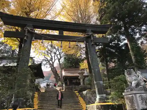 諏訪大社上社前宮の鳥居