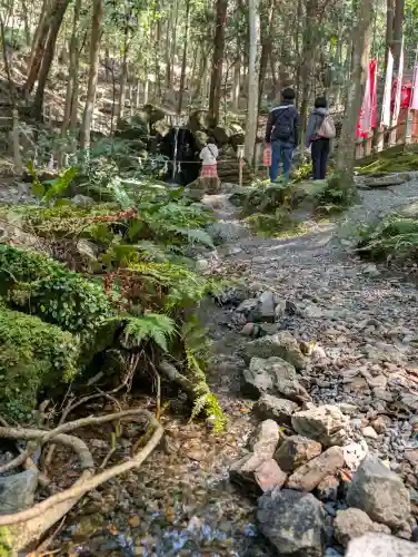 出雲大神宮の{uncategorized: "未分類", other: "その他", undefined: "問題あり", building: "その他建物", grave: "お墓", sacred_gate: "鳥居", guardian: "狛犬", statue: "像", buddha: "仏像", history: "歴史", nature: "自然", garden: "庭園", animal: "動物", pagoda: "塔", temizu: "手水舎", mountain_gate: "山門・神門", sanctuary: "本殿・本堂", subordinate: "末社・摂社", art: "芸術", scenery: "景色", jizo: "地蔵", ema: "絵馬", goshuin: "御朱印", omikuji: "おみくじ", items: "授与品その他", amulet: "お守り", goshuincho: "御朱印帳", eats: "食事", festival: "お祭り", votive_dance: "神楽", shichigosan: "七五三参", wedding: "結婚式", experience: "体験その他", initially: "初詣", around: "周辺", anti_infection: "感染症対策"}