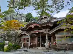 金生山 明星輪寺の本殿