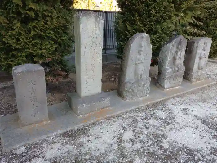 水神社の建物その他