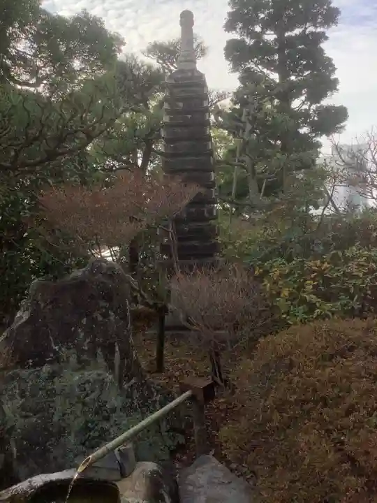 青海山 薬師寺の塔