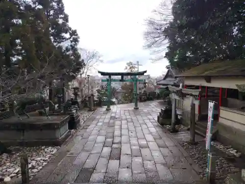 金刀比羅神社の{uncategorized: "未分類", other: "その他", undefined: "問題あり", building: "その他建物", grave: "お墓", sacred_gate: "鳥居", guardian: "狛犬", statue: "像", buddha: "仏像", history: "歴史", nature: "自然", garden: "庭園", animal: "動物", pagoda: "塔", temizu: "手水舎", mountain_gate: "山門・神門", sanctuary: "本殿・本堂", subordinate: "末社・摂社", art: "芸術", scenery: "景色", jizo: "地蔵", ema: "絵馬", goshuin: "御朱印", omikuji: "おみくじ", items: "授与品その他", amulet: "お守り", goshuincho: "御朱印帳", eats: "食事", festival: "お祭り", votive_dance: "神楽", shichigosan: "七五三参", wedding: "結婚式", experience: "体験その他", initially: "初詣", around: "周辺", anti_infection: "感染症対策"}