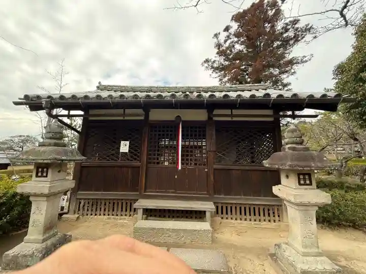 法隆寺の{uncategorized: "未分類", other: "その他", undefined: "問題あり", building: "その他建物", grave: "お墓", sacred_gate: "鳥居", guardian: "狛犬", statue: "像", buddha: "仏像", history: "歴史", nature: "自然", garden: "庭園", animal: "動物", pagoda: "塔", temizu: "手水舎", mountain_gate: "山門・神門", sanctuary: "本殿・本堂", subordinate: "末社・摂社", art: "芸術", scenery: "景色", jizo: "地蔵", ema: "絵馬", goshuin: "御朱印", omikuji: "おみくじ", items: "授与品その他", amulet: "お守り", goshuincho: "御朱印帳", eats: "食事", festival: "お祭り", votive_dance: "神楽", shichigosan: "七五三参", wedding: "結婚式", experience: "体験その他", initially: "初詣", around: "周辺", anti_infection: "感染症対策"}