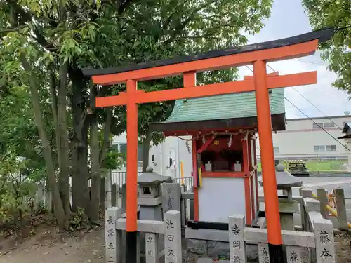 八幡神社の末社