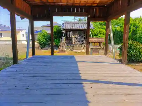 八龍社（目比）の本殿・本堂