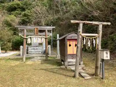 思金神社の{uncategorized: "未分類", other: "その他", undefined: "問題あり", building: "その他建物", grave: "お墓", sacred_gate: "鳥居", guardian: "狛犬", statue: "像", buddha: "仏像", history: "歴史", nature: "自然", garden: "庭園", animal: "動物", pagoda: "塔", temizu: "手水舎", mountain_gate: "山門・神門", sanctuary: "本殿・本堂", subordinate: "末社・摂社", art: "芸術", scenery: "景色", jizo: "地蔵", ema: "絵馬", goshuin: "御朱印", omikuji: "おみくじ", items: "授与品その他", amulet: "お守り", goshuincho: "御朱印帳", eats: "食事", festival: "お祭り", votive_dance: "神楽", shichigosan: "七五三参", wedding: "結婚式", experience: "体験その他", initially: "初詣", around: "周辺", anti_infection: "感染症対策"}